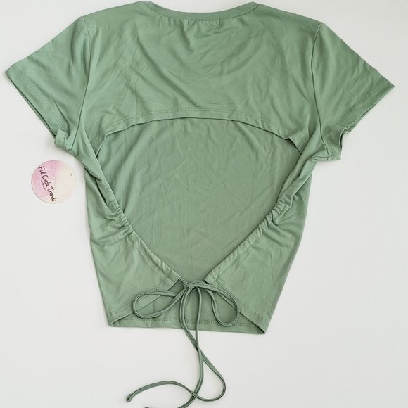 FULL CIRCLE TRENDS Back Cut Out Short Sleeve Top - Picture 5 of 7